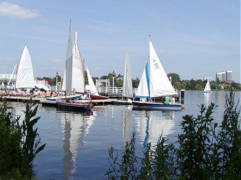 Bilder Hamburg Sehenswrdigkeiten Alster Segelboote 2002_2398_090