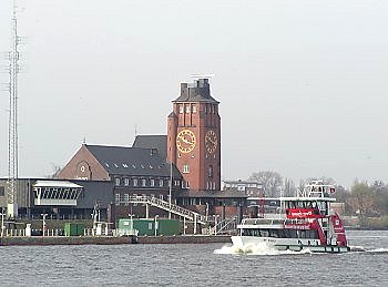 Fotos Hamburg Sehenswrdigkeiten Hafen 2002_7398_0990